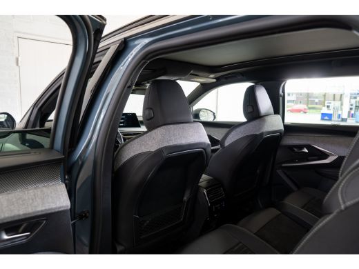 Peugeot e-5008 GT Avantage EV 73kWh 210 | 2 stoelen op derde rij | Achterstoelen verwarmd | Achteruitrijcamera ActivLease financial lease