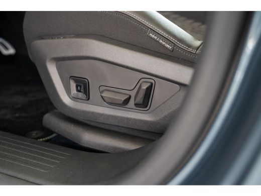 Peugeot e-5008 GT Avantage EV 73kWh 210 | 2 stoelen op derde rij | Achterstoelen verwarmd | Achteruitrijcamera ActivLease financial lease