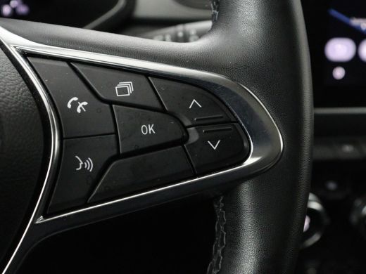 Renault Captur 1.6 E-Tech Plug-in Hybrid 160 Intens | Panoramadak | Cruise Control | Trekhaak | Camera | LED | N... ActivLease financial lease