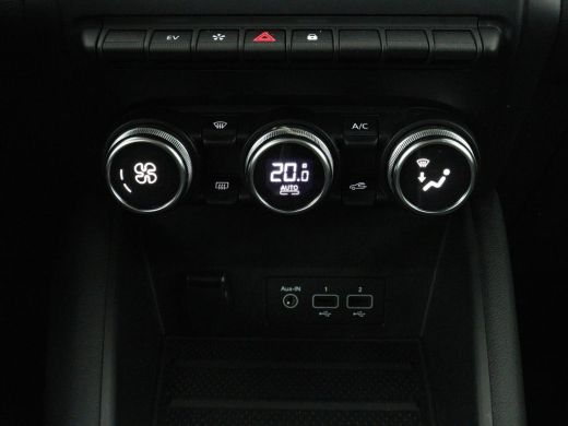 Renault Captur 1.6 E-Tech Plug-in Hybrid 160 Intens | Panoramadak | Cruise Control | Trekhaak | Camera | LED | N... ActivLease financial lease