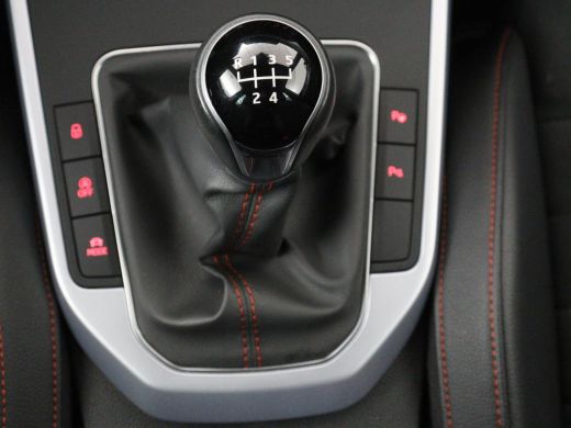 Seat Arona 1.0 TSI FR Business Intense | LED | Stoelverwarming | Camera | Adaptive Cruise | Carplay | DAB ActivLease financial lease