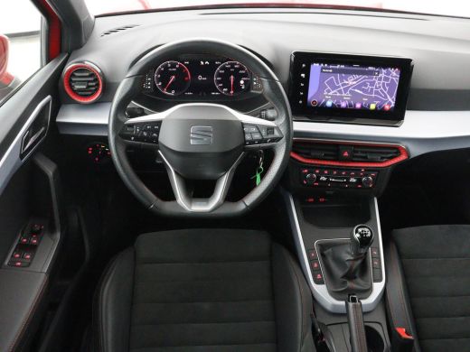 Seat Arona 1.0 TSI FR Business Intense | LED | Stoelverwarming | Camera | Adaptive Cruise | Carplay | DAB ActivLease financial lease