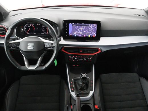 Seat Arona 1.0 TSI FR Business Intense | LED | Stoelverwarming | Camera | Adaptive Cruise | Carplay | DAB ActivLease financial lease