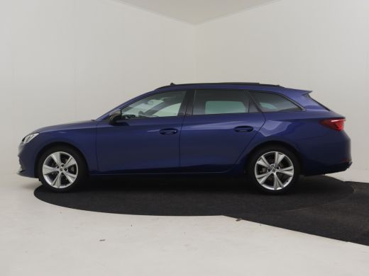 Seat Leon Sportstourer 1.5 eTSI FR Launch Edition 150 Pk DSG/AUTO | Panorama-dak | Trekhaak | Camera | Keyl... ActivLease financial lease