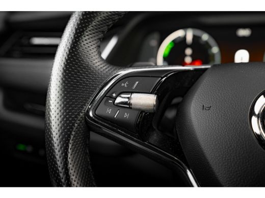 Skoda Octavia Combi 1.4 TSI iV 204 PK PHEV Sportline Business Keyless | Cruise control | Carplay | Navigatie | ... ActivLease financial lease