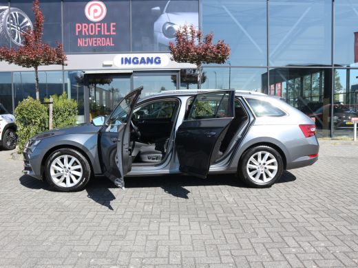 Skoda Superb Combi 1.4 TSI iV PHEV Business Edition Plus ActivLease financial lease