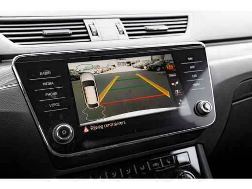 Skoda Superb Combi 1.5 TSI 150 PK ACT Business Edition Plus Achteruitrijcamera | Adaptive cruise control | Car... ActivLease financial lease