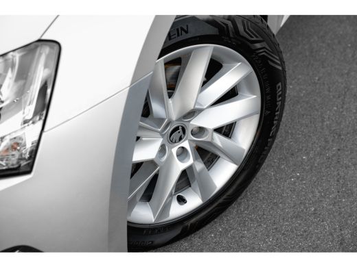 Skoda Superb Combi 1.5 TSI 150 PK ACT Business Edition Plus Achteruitrijcamera | Adaptive cruise control | Car... ActivLease financial lease