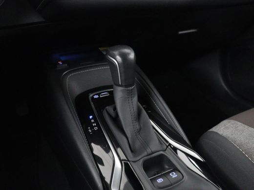 Toyota Corolla Touring Sports 2.0 Hybrid Style | Stoelverwarming | Cruise Control | Navigatie | Camera | Carplay | Full LED | D... ActivLease financial lease