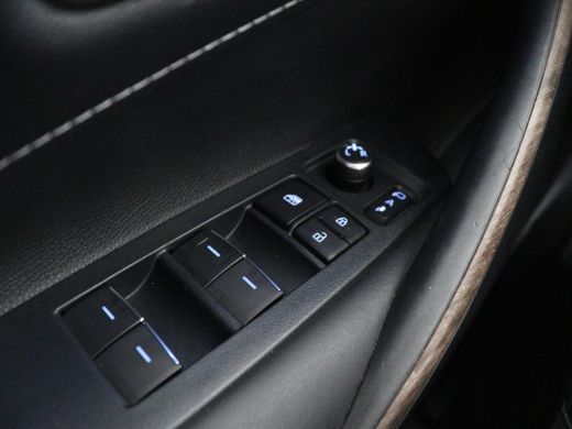 Toyota Corolla Touring Sports 2.0 Hybrid Style | Stoelverwarming | Cruise Control | Navigatie | Camera | Carplay | Full LED | D... ActivLease financial lease