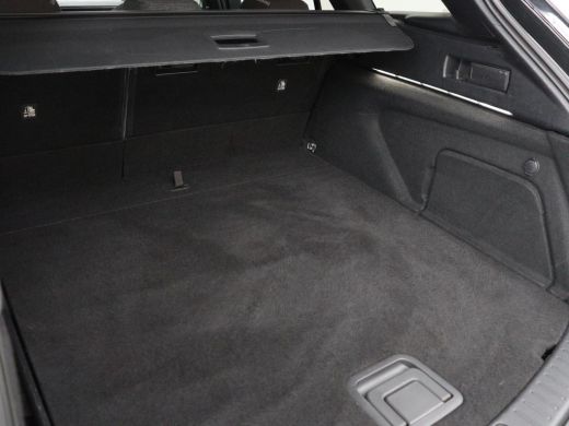 Toyota Corolla Touring Sports 2.0 Hybrid Style | Stoelverwarming | Cruise Control | Navigatie | Camera | Carplay | Full LED | D... ActivLease financial lease