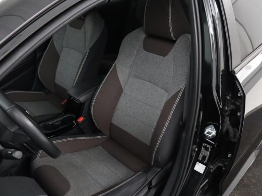 Toyota Corolla Touring Sports 2.0 Hybrid Style | Stoelverwarming | Cruise Control | Navigatie | Camera | Carplay | Full LED | D... ActivLease financial lease
