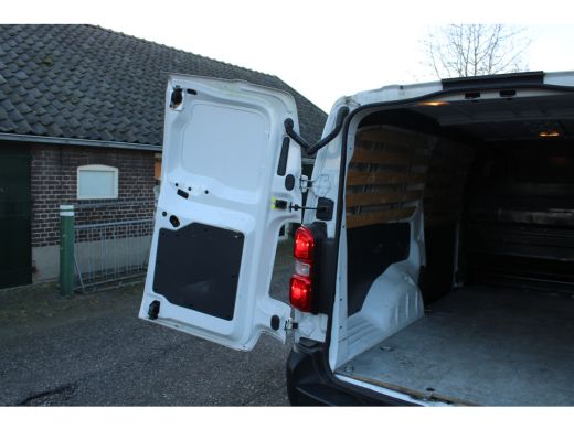 Toyota ProAce 1.5 D-4D 102Pk Live Long LANG 3-ZITS AIRCO NAVI 71000KM!!! ActivLease financial lease