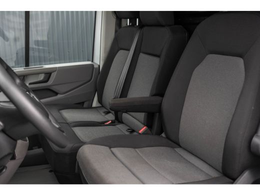 Volkswagen Crafter L3H3 | 140 PK | Automaat | Carplay | Camera | Adapt.Cruise | Trekhaak 3.0T ActivLease financial lease