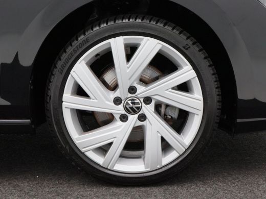 Volkswagen Golf 1.4 eHybrid 204 Pk Automaat Style | Full LED | Camera | Adaptive Cruise | CarPlay | Navigatie | C... ActivLease financial lease