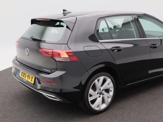 Volkswagen Golf 1.4 eHybrid 204 Pk Automaat Style | Full LED | Camera | Adaptive Cruise | CarPlay | Navigatie | C... ActivLease financial lease