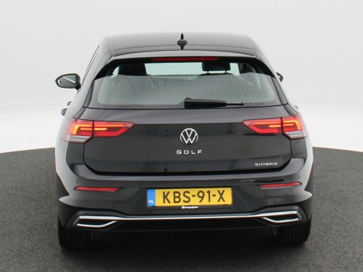 Volkswagen Golf 1.4 eHybrid 204 Pk Automaat Style | Full LED | Camera | Adaptive Cruise | CarPlay | Navigatie | C... ActivLease financial lease