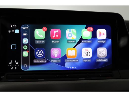 Volkswagen Golf Variant 1.5 eTSI Life Business | Elektrische stoelen | Navigatie | Adaptieve Cruise | Stoel/Stuur... ActivLease financial lease
