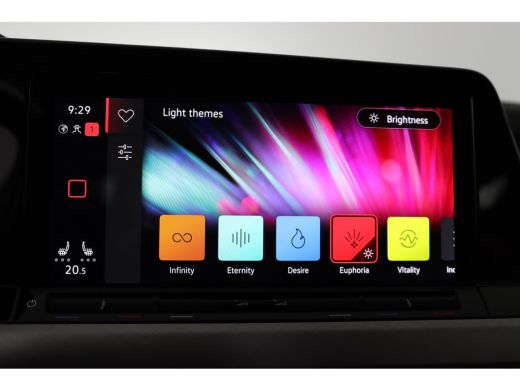 Volkswagen Golf Variant 1.5 eTSI Life Business | Elektrische stoelen | Navigatie | Adaptieve Cruise | Stoel/Stuur... ActivLease financial lease