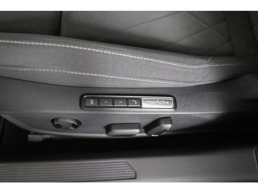 Volkswagen Golf Variant 1.5 eTSI Life Business | Elektrische stoelen | Navigatie | Adaptieve Cruise | Stoel/Stuur... ActivLease financial lease