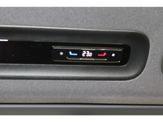 Volkswagen ID. Buzz GTX Limited Edition 86 kWh LWB 7p.4WD | Airconditioning automatisch (Climatronic), 3-zone | Apple... ActivLease financial lease