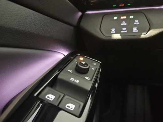 Volkswagen ID.4 Pro Limited Edition 77 kWh accu 210 kW / 286 PK SUV Elektrische aandrijving | Interieur style pak... ActivLease financial lease