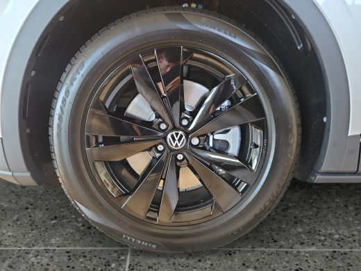 Volkswagen ID.4 Pro Limited Edition 77 kWh accu 210 kW / 286 PK SUV Elektrische aandrijving | Interieur style pak... ActivLease financial lease