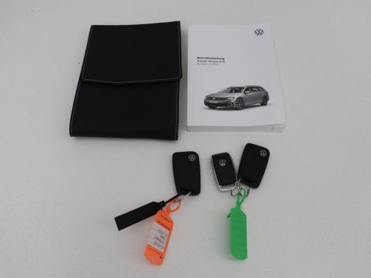 Volkswagen Passat 1.4 TSI PHEV GTE Business | Adaptive Cruise | Stoelverwarming | Trekhaak | Carplay | Massage | Ca... ActivLease financial lease