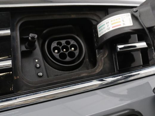 Volkswagen Passat 1.4 TSI PHEV GTE Business | Adaptive Cruise | Stoelverwarming | Trekhaak | Carplay | Massage | Ca... ActivLease financial lease