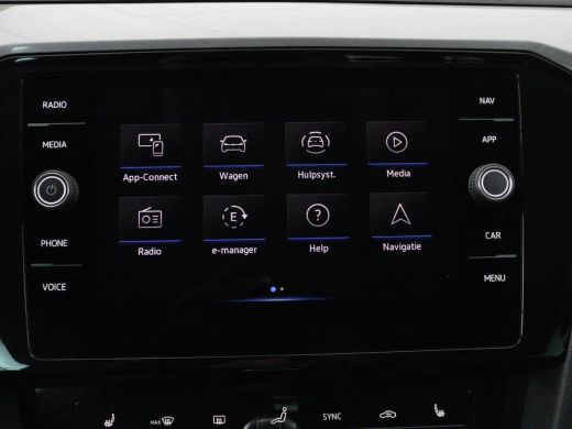 Volkswagen Passat 1.4 TSI PHEV GTE Business | Adaptive Cruise | Stoelverwarming | Trekhaak | Carplay | Massage | Ca... ActivLease financial lease