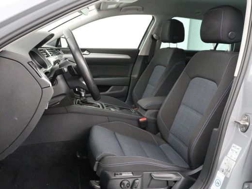 Volkswagen Passat 1.4 TSI PHEV GTE Business | Adaptive Cruise | Stoelverwarming | Trekhaak | Carplay | Massage | Ca... ActivLease financial lease