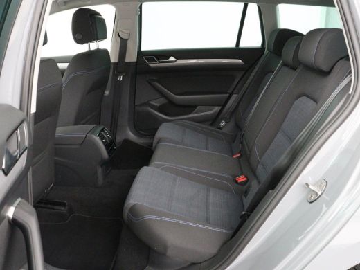 Volkswagen Passat 1.4 TSI PHEV GTE Business | Adaptive Cruise | Stoelverwarming | Trekhaak | Carplay | Massage | Ca... ActivLease financial lease