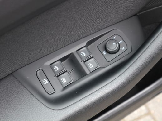 Volkswagen Passat Variant 1.5 TSI Business 7-DSG VIRTUAL NL AUTO ActivLease financial lease