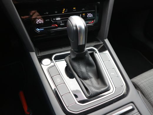 Volkswagen Passat Variant 1.5 TSI Business 7-DSG VIRTUAL NL AUTO ActivLease financial lease