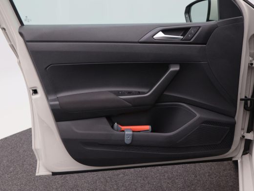 Volkswagen Polo 1.0 TSi Polo | Cruise control | Airco | Carplay | DAB | LED | 54.987 Km !! ActivLease financial lease