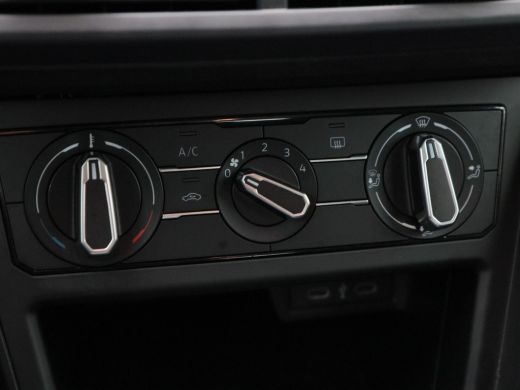 Volkswagen Polo 1.0 TSi Polo | Cruise control | Airco | Carplay | DAB | LED | 54.987 Km !! ActivLease financial lease