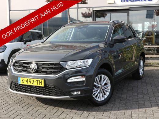 Volkswagen T-Roc 1.0 TSI Style Business NAVI TREKHAAK