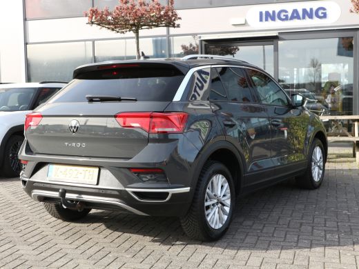 Volkswagen T-Roc 1.0 TSI Style Business NAVI TREKHAAK ActivLease financial lease