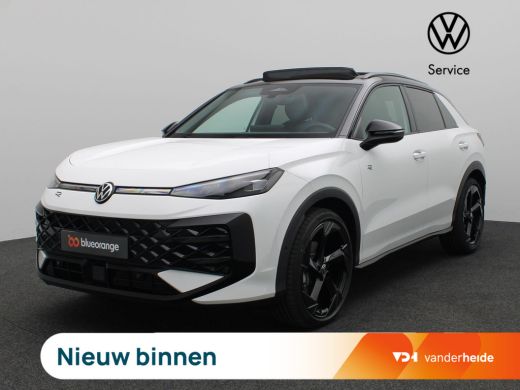 Volkswagen T-Roc 1.5 eTsi R-Line First Edition 150PK DSG Pano-Schuifdak, Trekhaak, Black Style, 20" LM Velgen, Key...