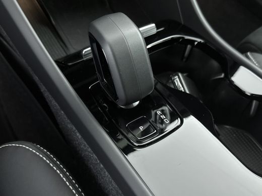 Volvo  C40 TWIN ULTIMATE | PANORAMADAK | 20" | WARMTEPOMP | NUBUCK | INTELLISAFE | MEMORY | 360 CAMERA | HAR... ActivLease financial lease