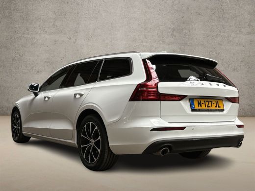 Volvo  V60 2.0 B3 Momentum Sport Automaat 163Pk (APPLE CARPLAY, GROOT NAVI, KEYLESS, SPORTSTOELEN, GETINT GL... ActivLease financial lease