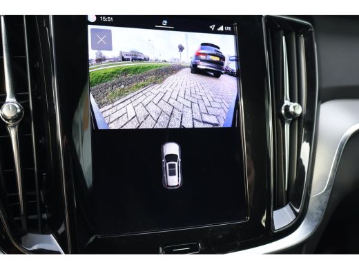 Volvo  V60 T6 Plus Dark | 360Cam | Harman Kardon | Trekhaak | Aurora Silver | ActivLease financial lease