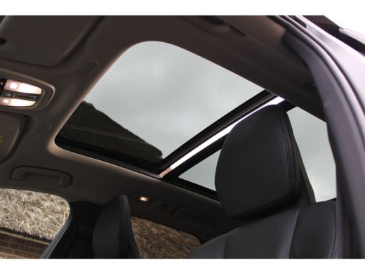 Volvo  XC60 2.0 T6 PHEV AWD SOh 95,3% Core Bright R-DESIGN PANO LEER STAND 85000KM!!! ActivLease financial lease