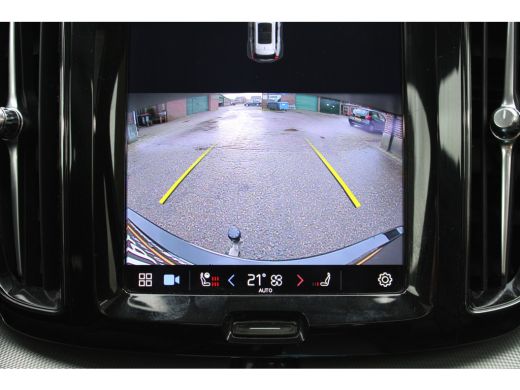 Volvo  XC60 2.0 T6 PHEV AWD SOh 95,3% Core Bright R-DESIGN PANO LEER STAND 85000KM!!! ActivLease financial lease