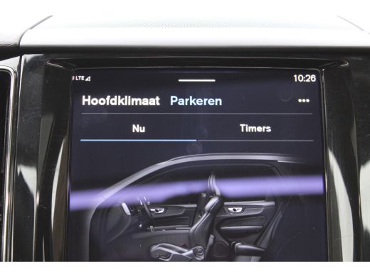 Volvo  XC60 2.0 T6 PHEV AWD SOh 95,3% Core Bright R-DESIGN PANO LEER STAND 85000KM!!! ActivLease financial lease