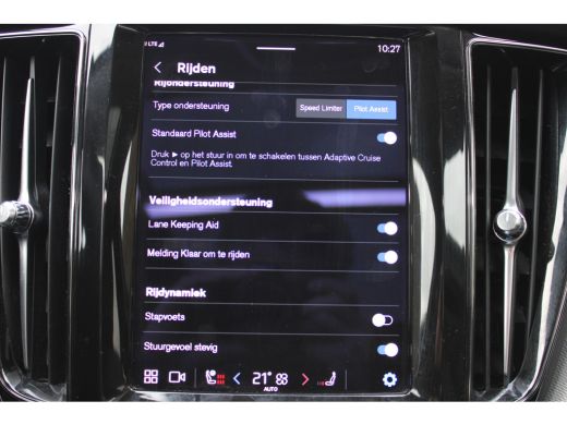 Volvo  XC60 2.0 T6 PHEV AWD SOh 95,3% Core Bright R-DESIGN PANO LEER STAND 85000KM!!! ActivLease financial lease