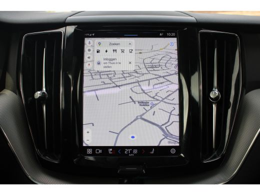 Volvo  XC60 2.0 T6 PHEV AWD SOh 95,3% Core Bright R-DESIGN PANO LEER STAND 85000KM!!! ActivLease financial lease