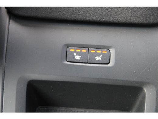 Volvo  XC60 2.0 T6 PHEV hybrid AWD Core Bright LONG RANGE LEER PANO 49000KM!!! ActivLease financial lease