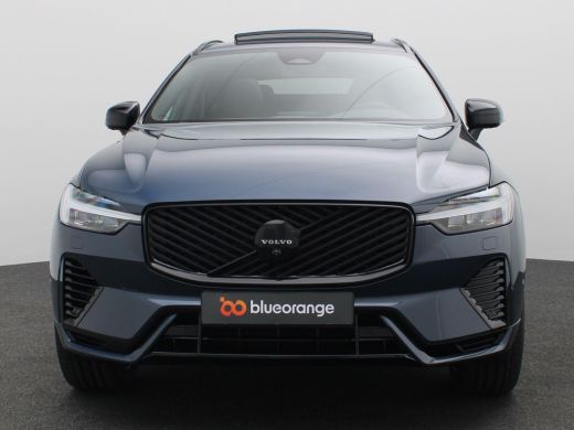 Volvo  XC60 2.0 T6 Plug-in hybrid AWD Plus Black Edition 350PK Pano-Schuifdak, Trekhaak, 21" LM Velgen, 360gr... ActivLease financial lease