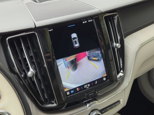 Volvo  XC60 2.0 T8 Plug-in hybrid AWD Inscription | Bowers&Wilkins | Pano | Head-up | Trekhaak | Memory ActivLease financial lease